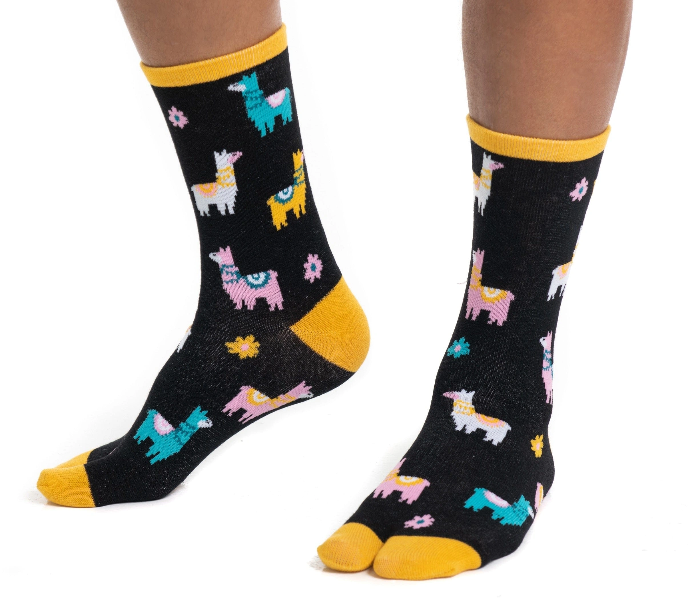 Black Llamas Tabi Socks: Step into Comfort with a Dash of Whimsy!